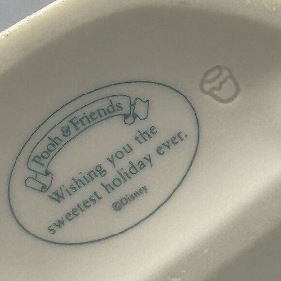 Vtg Disney Pooh & Friends Pooh Figurine Santa Wishing You the Sweetest Holiday.. - Picture 7 of 16